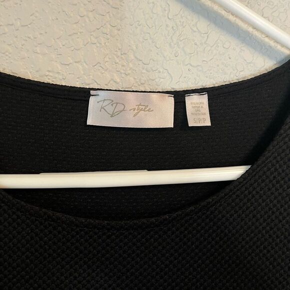 Rd style LBD knit drop waist textured classic cap sleeve S fit and flare 2000s - Picture 2 of 4